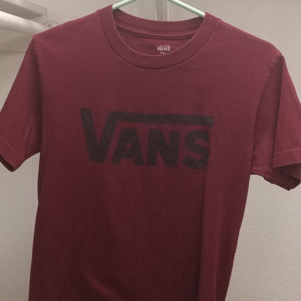 Vans Maroon T-shirt